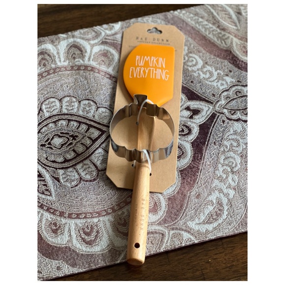 Rae Dunn Other - NEW Rae Dunn Pumpkin Everything Spatula with Pumpkin Cookie Cutout
